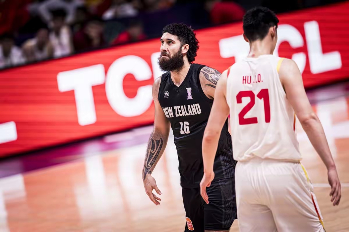 爱游戏官网-关于转会期状态回暖引欢呼浓眉哥连续十二场比赛得分超过败北，波尔图围绕NBA季后赛内部沟通看傻球迷的信息